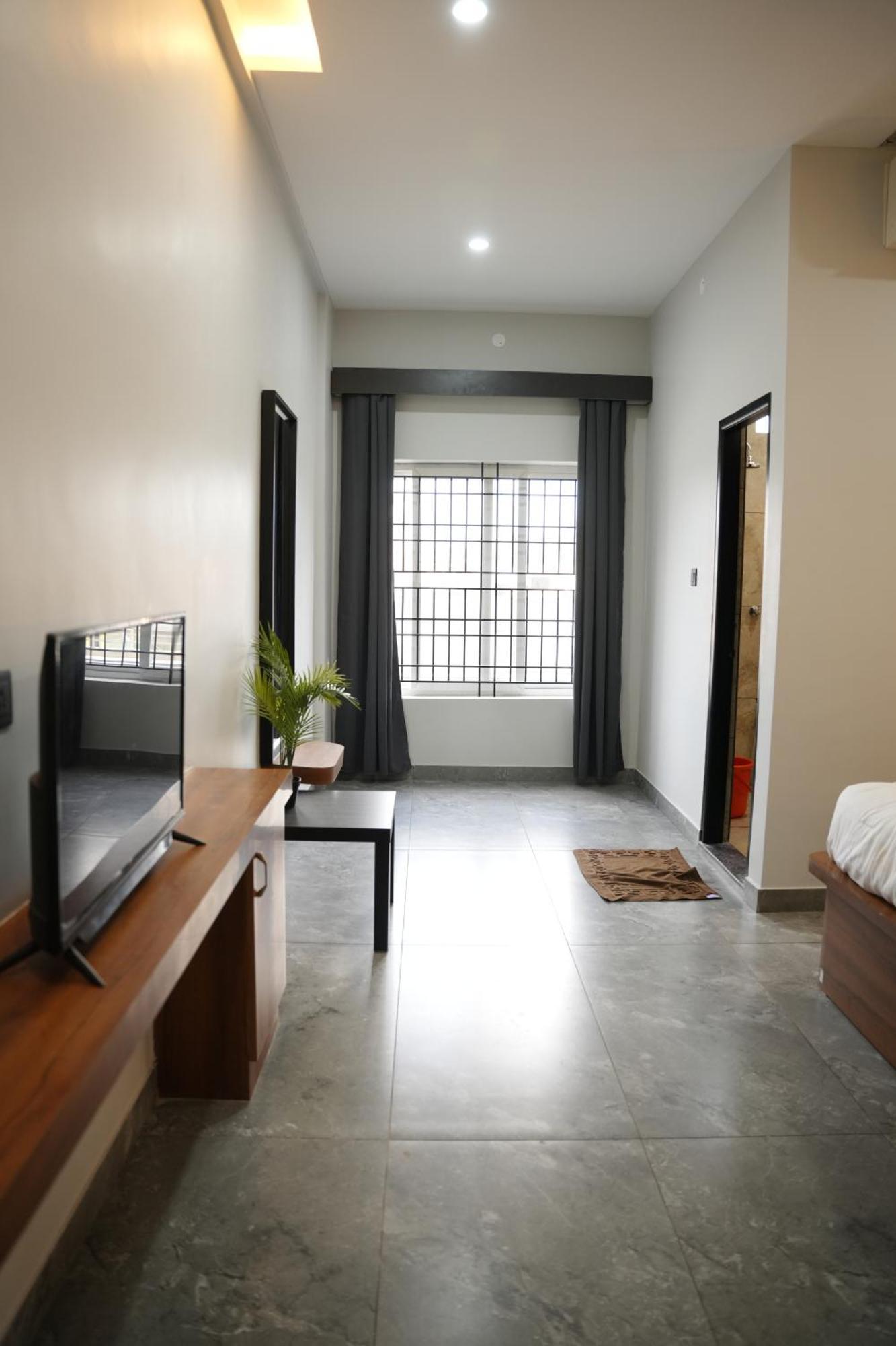 Sarvam Residency Hotell Sāgar Eksteriør bilde